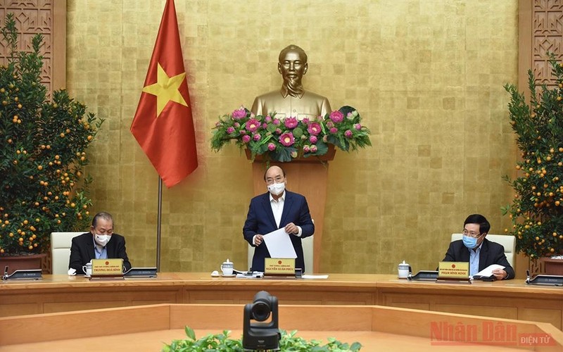 PM Nguyen Xuan Phuc speaks at the meeting. (Photo: NDO/Tran Hai)