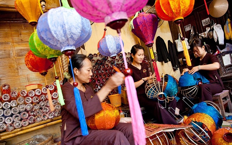 The craft of making lanterns has been practiced for over four centuries in Hoi An.