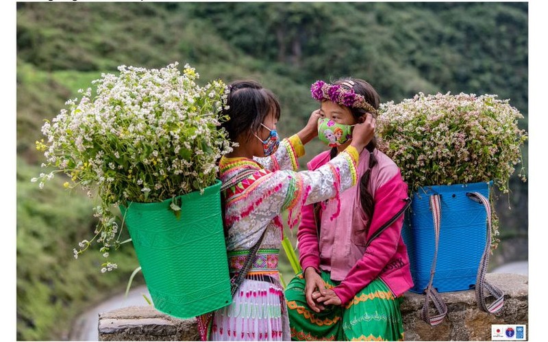 Photo set highlights people in Ha Giang developing sustainable economy, combatting COVID-19 effectively 