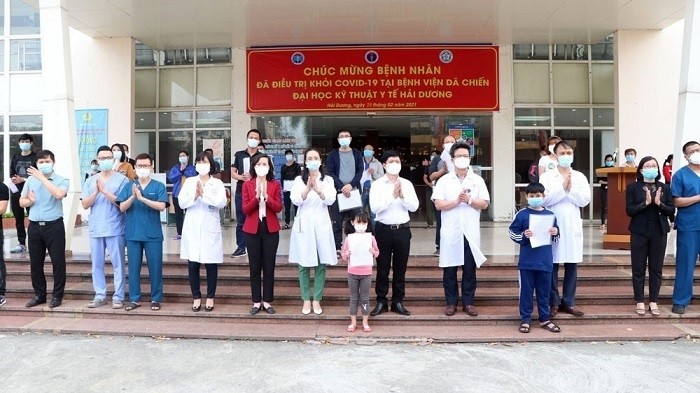 COVID-19 patients in Hai Duong province given the all-clear from coronavirus SARS-CoV-2. (Photo: VNA)