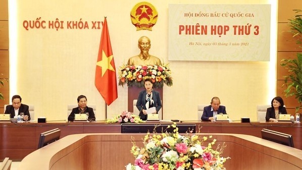 NA Chairwoman Nguyen Thi Kim Ngan (standing) chairs the third meeting of the NEC in Hanoi on March 3, 2021. (Photo: VNA)