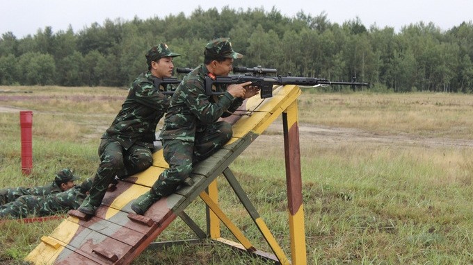 Vietnamese snipers compete at the International Army Games 2020. (Photo courtesy of the Ministry of Defense of the Russian Federation)