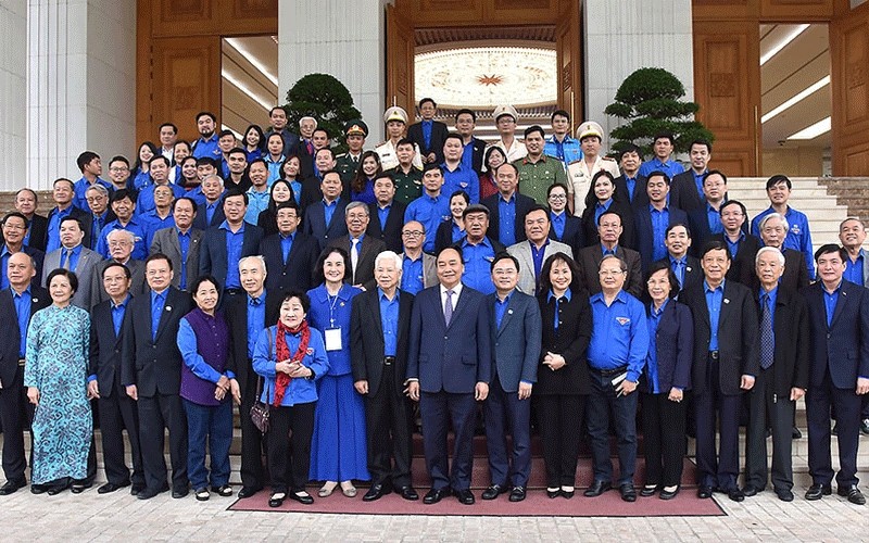 PM Nguyen Xuan Phuc and delegates at the meeting. (Photo: NDO)
