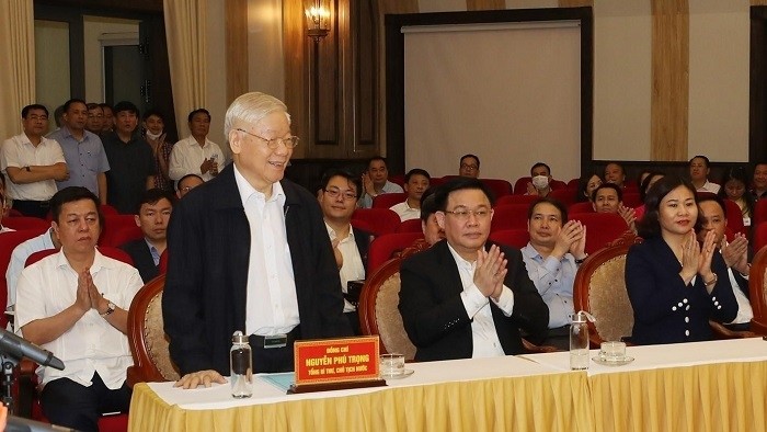 Party General Secretary and State President Nguyen Phu Trong at a meeting with voters in Nguyen Du ward of Hai Ba Trung district, Hanoi, March 30, 2021. (Photo: VNA)