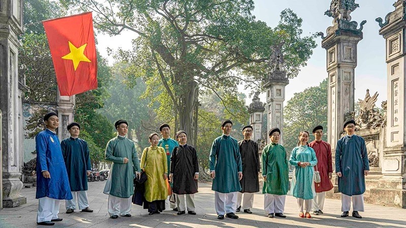 Ao Dai for men in Vietnamese cultural flow
