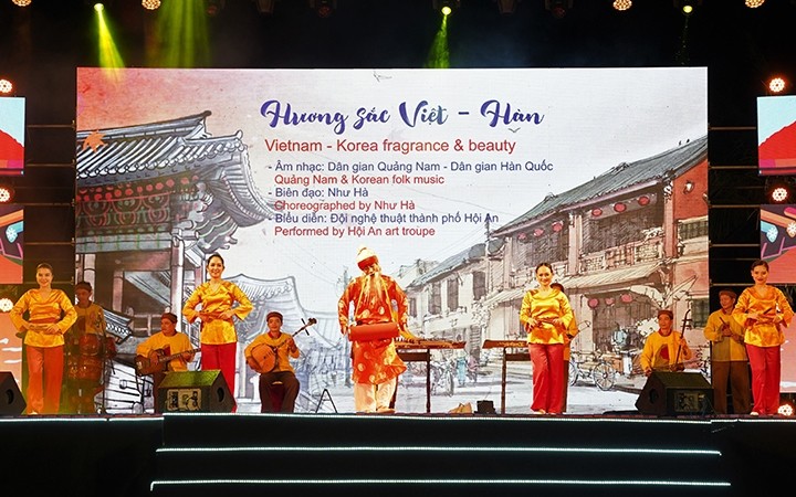 An art performance at the ROK Cultural Days in Quang Nam 2021 