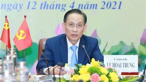 Head of the CPV Central Committee’s Commission for External Relations Le Hoai Trung speaks at the event. (Photo: VNA)