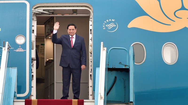 PM Pham Minh Chinh leaves Hanoi for ASEAN Leaders’ Meeting in Indonesia. (Photo: VGP)