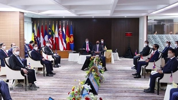 At the he ASEAN Leaders’ Meeting on April 24 in Jakarta, Indonesia (Photo: VNA)