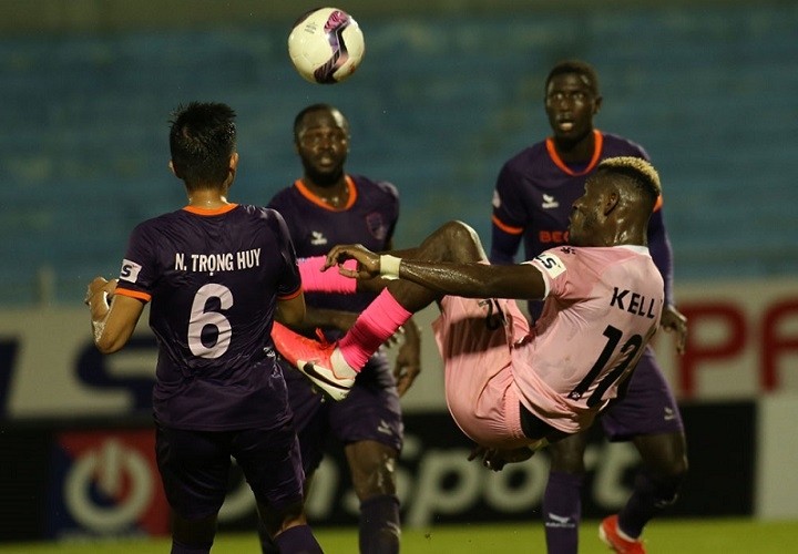 Centre back Kelly Oahimijie almost completes a brace with a bicycle kick in the 39th minute. (Photo: VPF)
