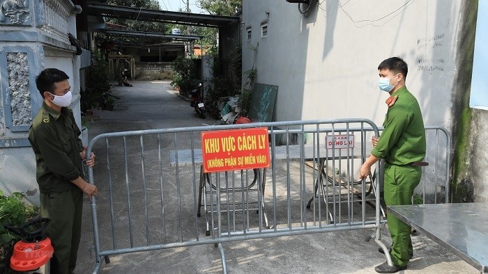 A street in Dong Anh district, Hanoi is locked down due to COVID-19. (Photo: VNA)
