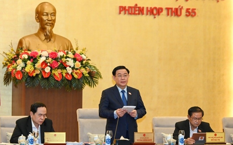 National Assembly Chairman Vuong Dinh Hue speaking at the meeting. (Photo: NDO)