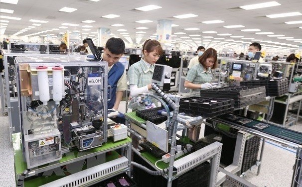 Smartphone production at Samsung Electronics Vietnam. (Photo: VNA)