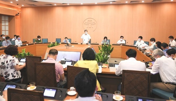 Overview of meeting of Hanoi’s steering committee for COVID-19 prevention and control (Photo: VNA)