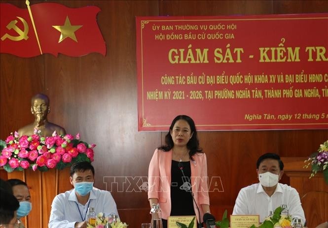Vice President Vo Thi Anh Xuan speaks during the inspection trip. 