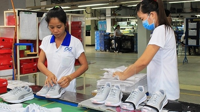 Footwear exports to the EU's 27 member countries increased by 19.2%. (Photo: NDO)