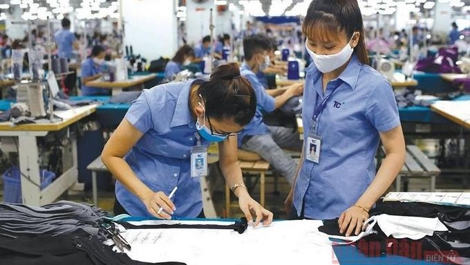 Textile and garment enterprises have singed orders until the end of third quarter. (Photo: NDO)