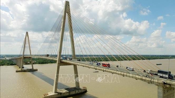Rach Mieu bridge connecting Tien Giang province with Ben Tre and the eastern coastal provinces of the Mekong Delta. (Photo: VNA)