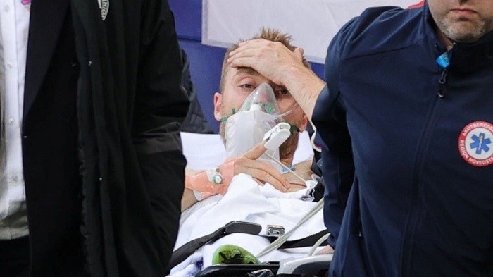 Christian Eriksen is stretchered off the pitch before being taken to hospital. (Photo: Reuters)